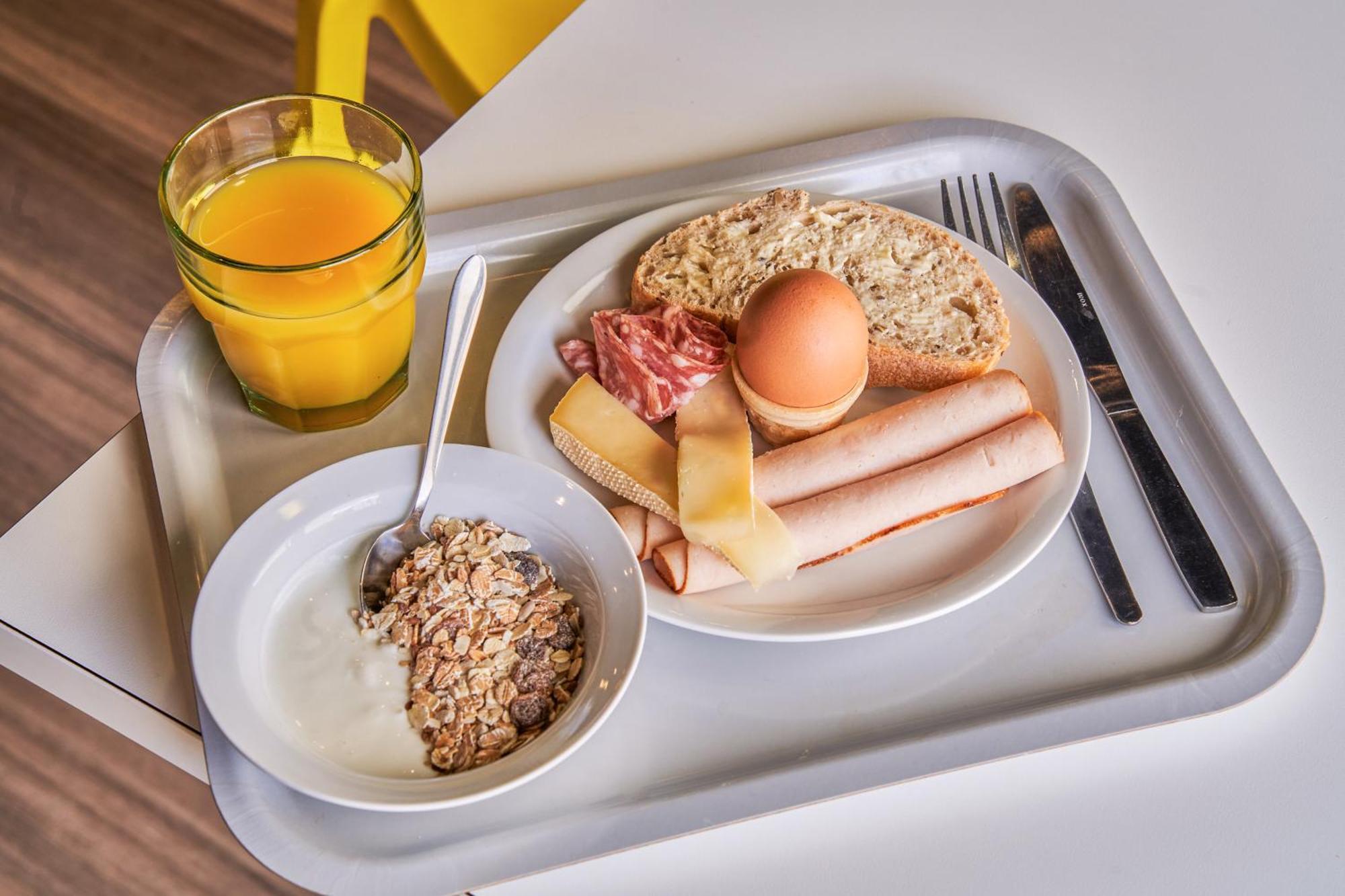 Ibis Budget Bordeaux Centre - Gare Saint Jean Екстер'єр фото