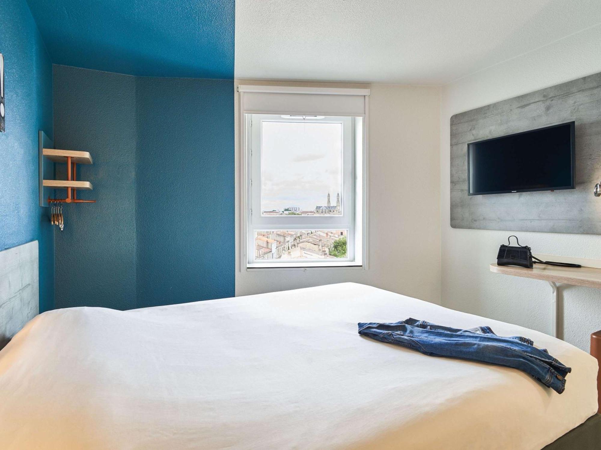 Ibis Budget Bordeaux Centre - Gare Saint Jean Екстер'єр фото