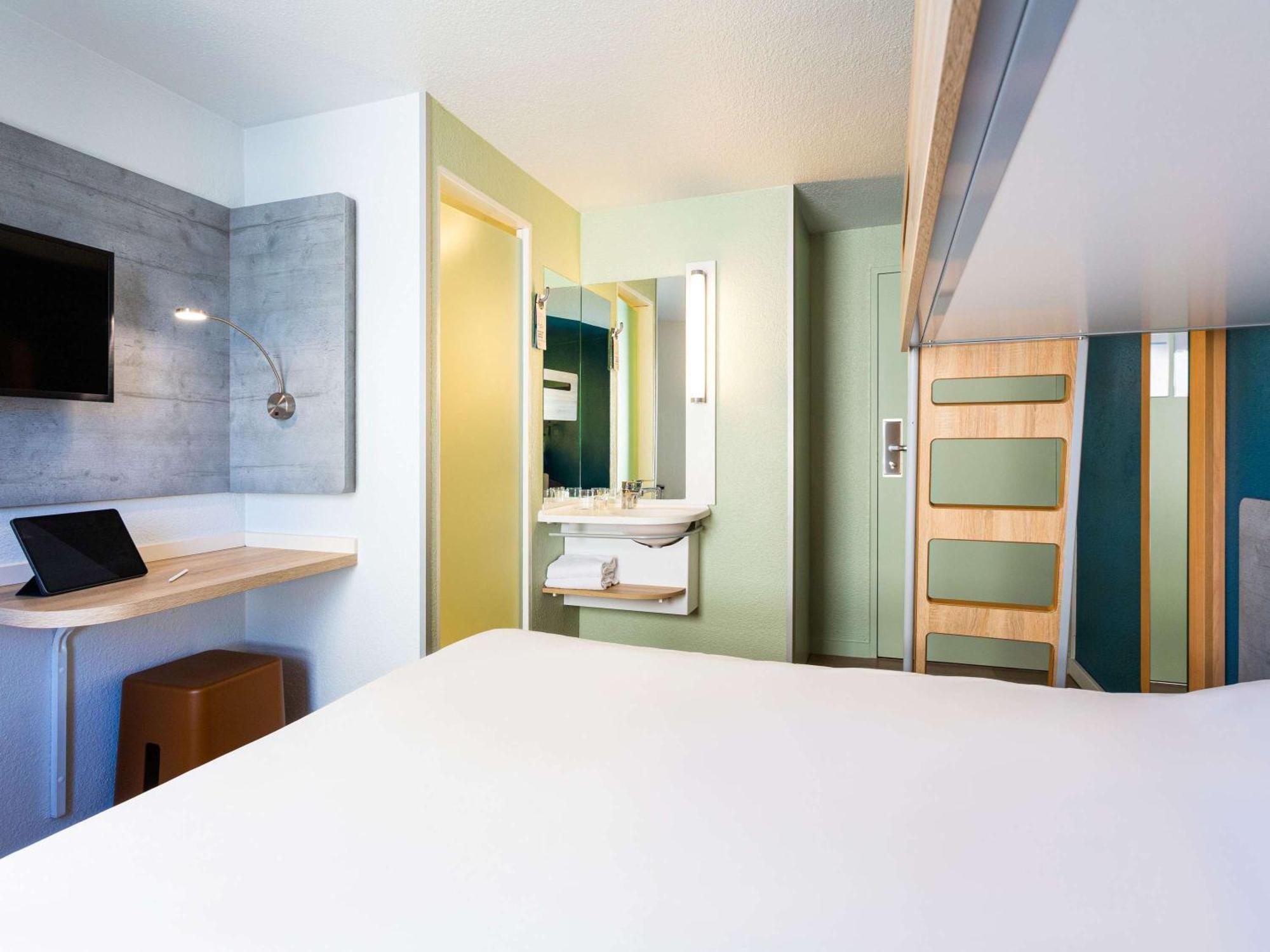 Ibis Budget Bordeaux Centre - Gare Saint Jean Екстер'єр фото
