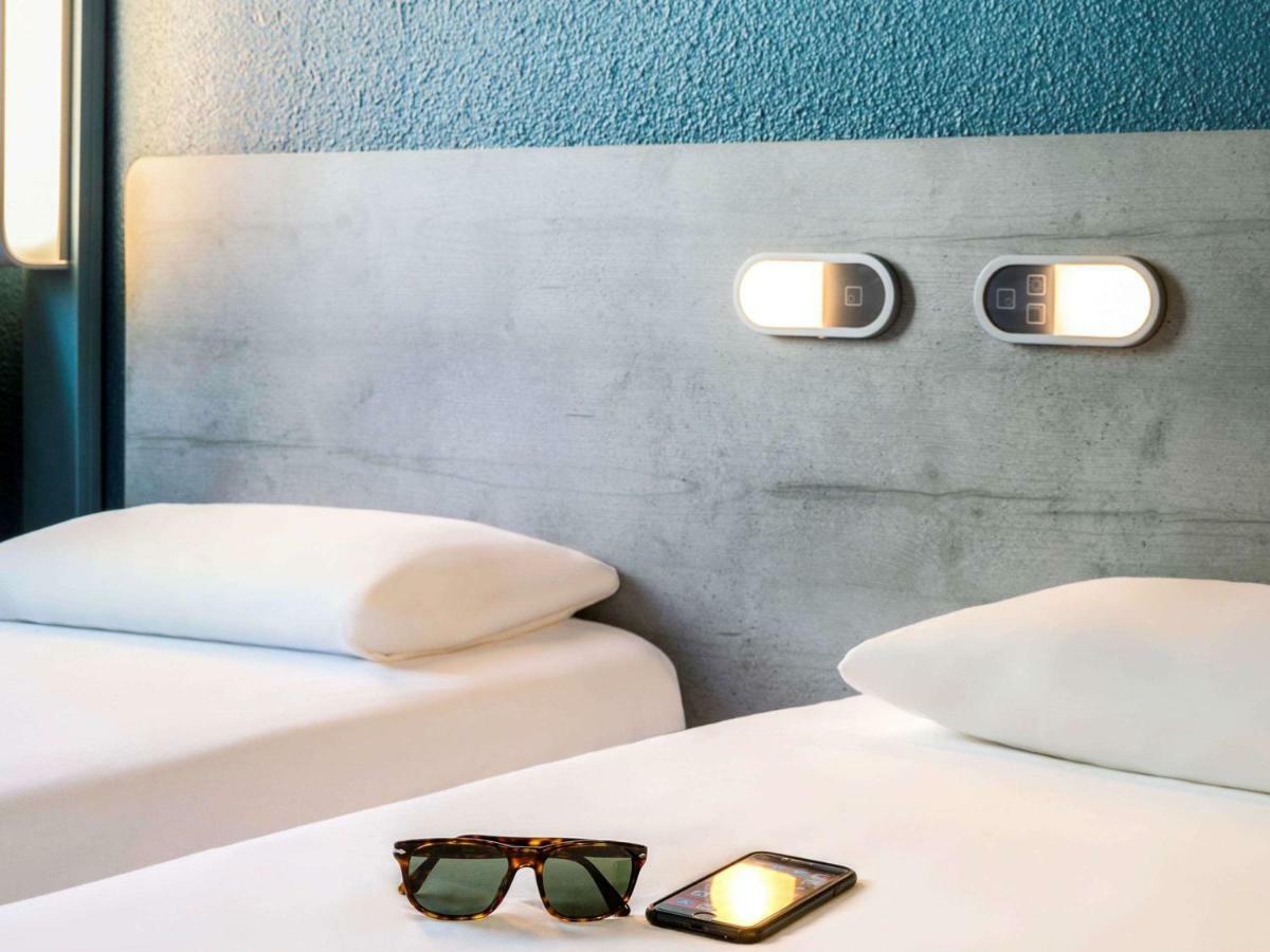 Ibis Budget Bordeaux Centre - Gare Saint Jean Екстер'єр фото